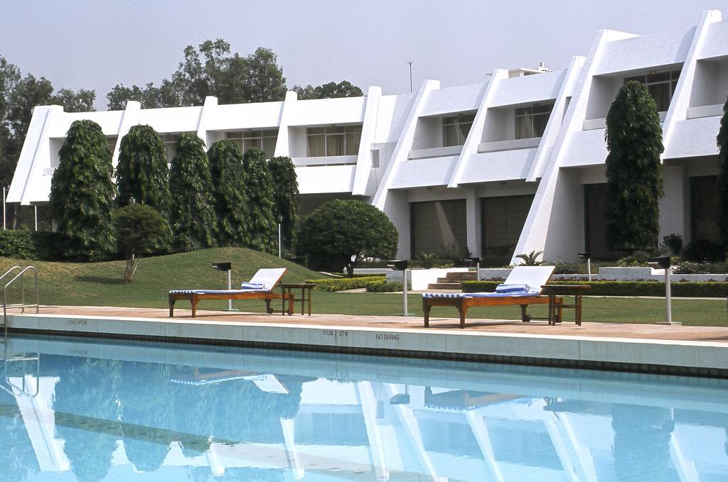 Radisson Jass Hotel, Khajuraho Exterior photo